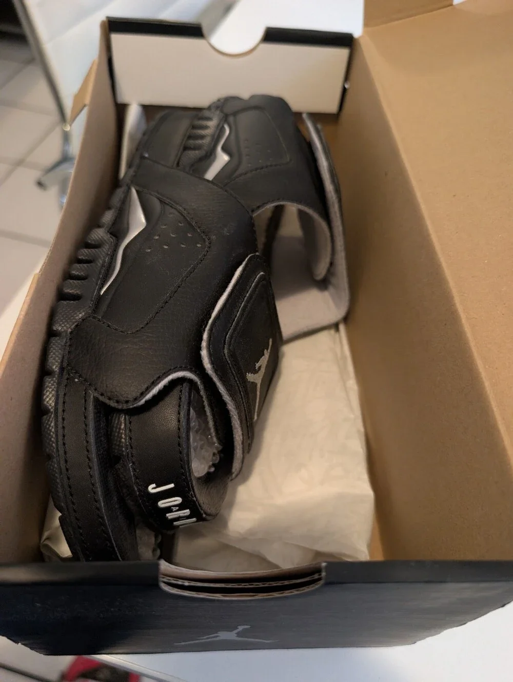 Jordan Hydro VI Retro Slides Black Metallic Silver-White Size 10